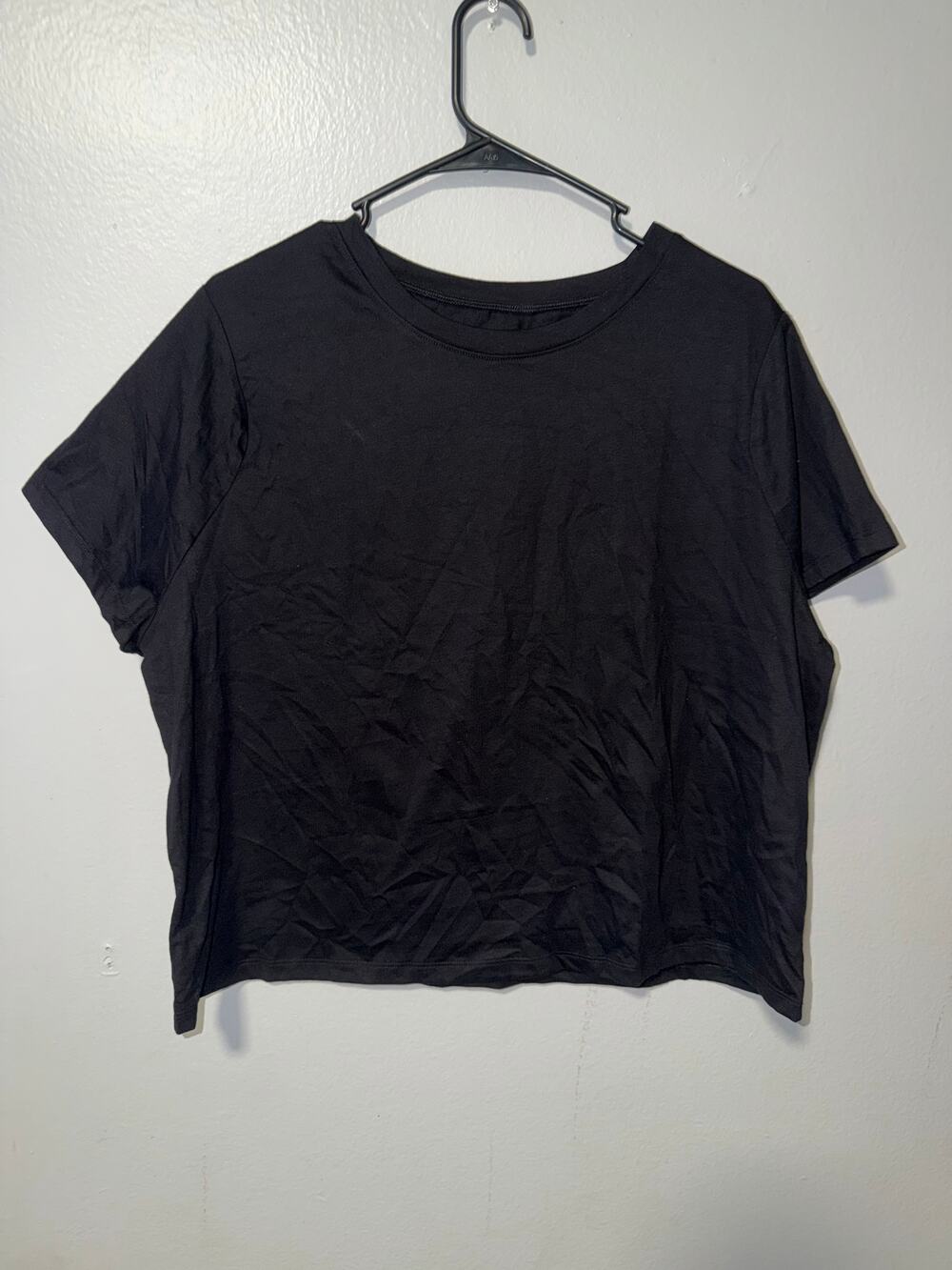 No Boundaries Black Short Sleeve T-Shirt Crewneck crop